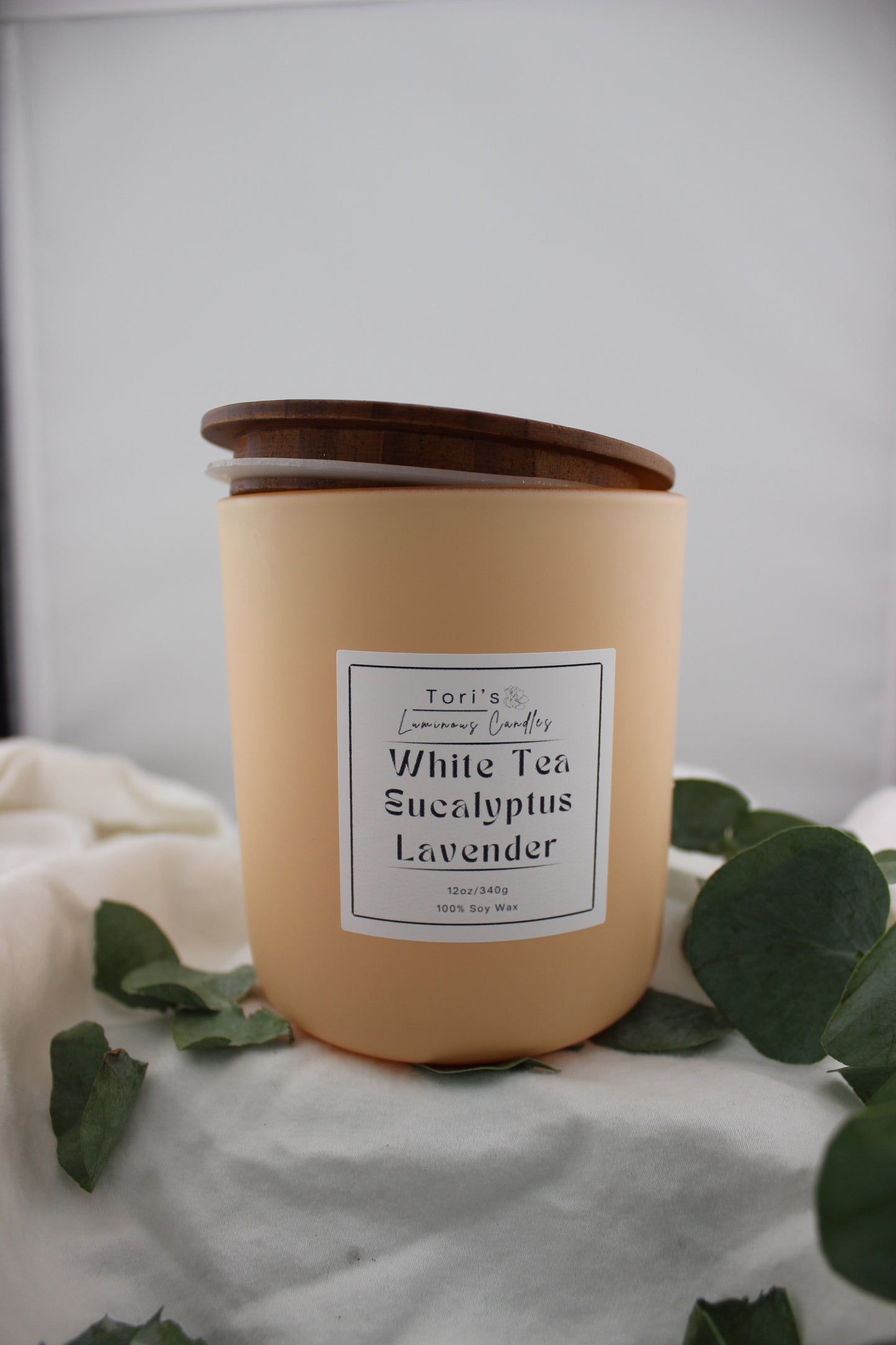 White Tea, Eucalyptus, & Lavender (12oz)